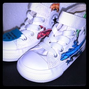 NIB infant converse size 5 hi-top lizard/gecko